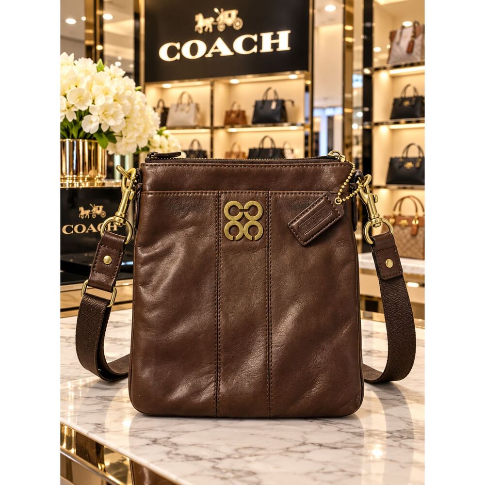 Vintage COACH Julia Leather Crossbody Swingpack Bag Brown Gold Tone Hardware